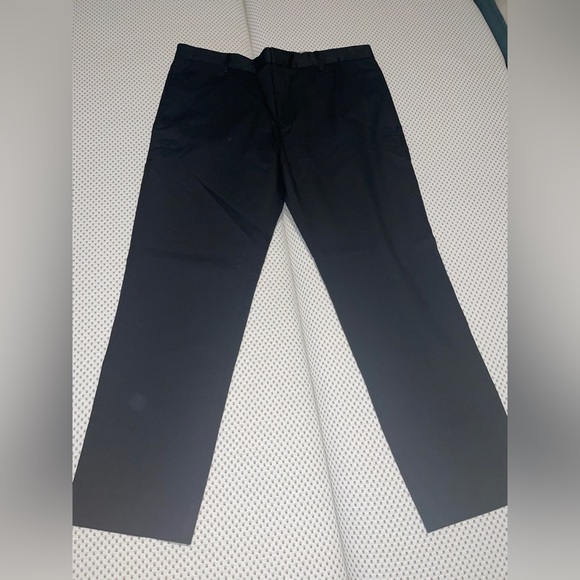 Men’s Vince chino pants - Picture 2 of 4